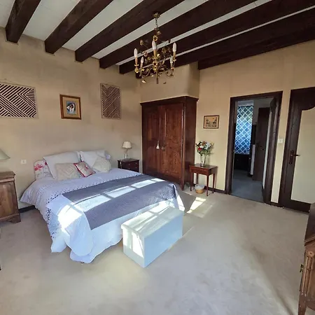 Les Pierres Du Perigord