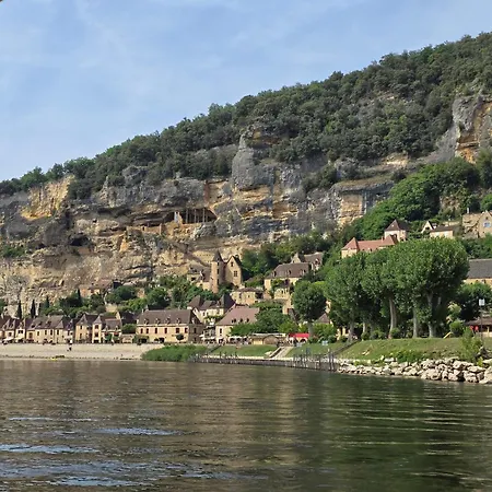 Les Pierres Du Perigord 200 Bed & Breakfast 3*