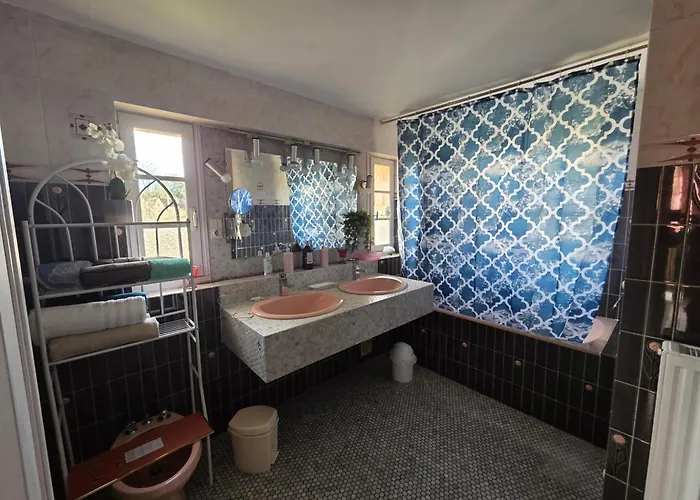 Les Pierres Du Perigord