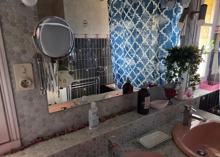 Les Pierres Du Perigord 3*